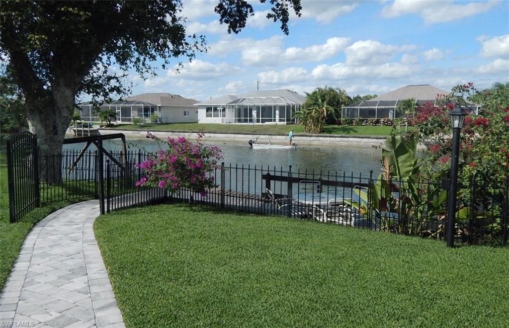 2207 NE 1st Ter, Cape Coral, FL 33909 Photo