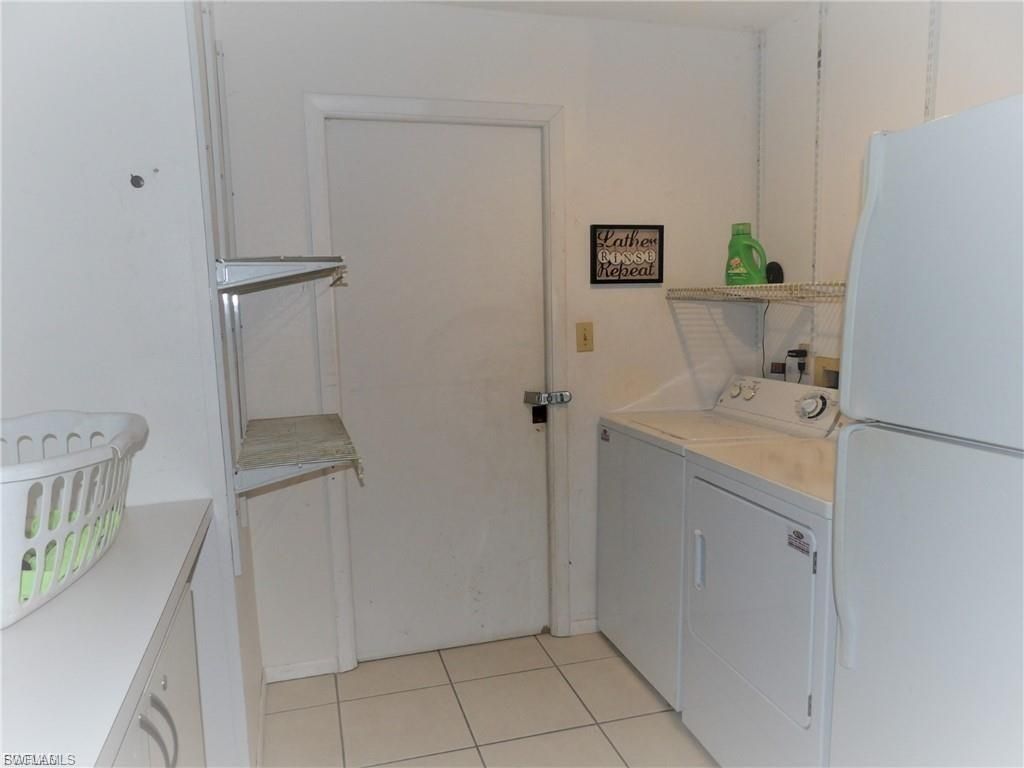 2207 NE 1st Ter, Cape Coral, FL 33909 Photo