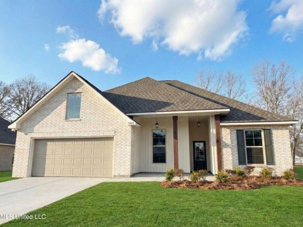 10068 Patrick Drive, Gulfport, MS 39503