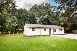 1733 Main Road photo 4