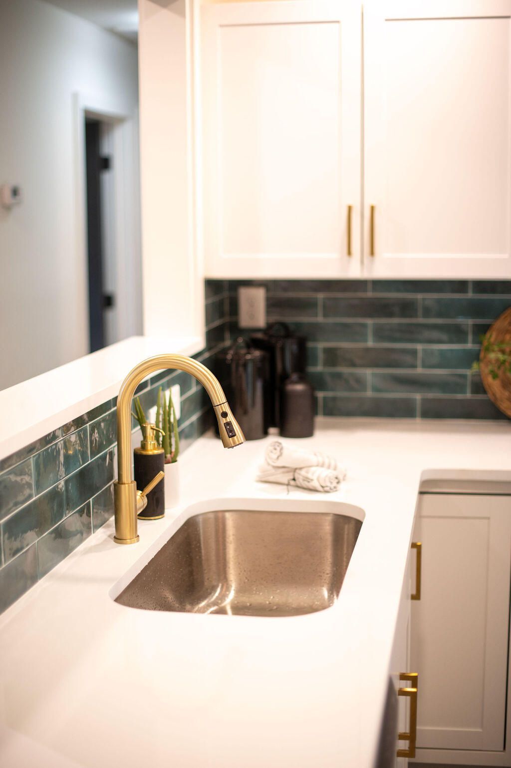 1733 Main Road Photo 36