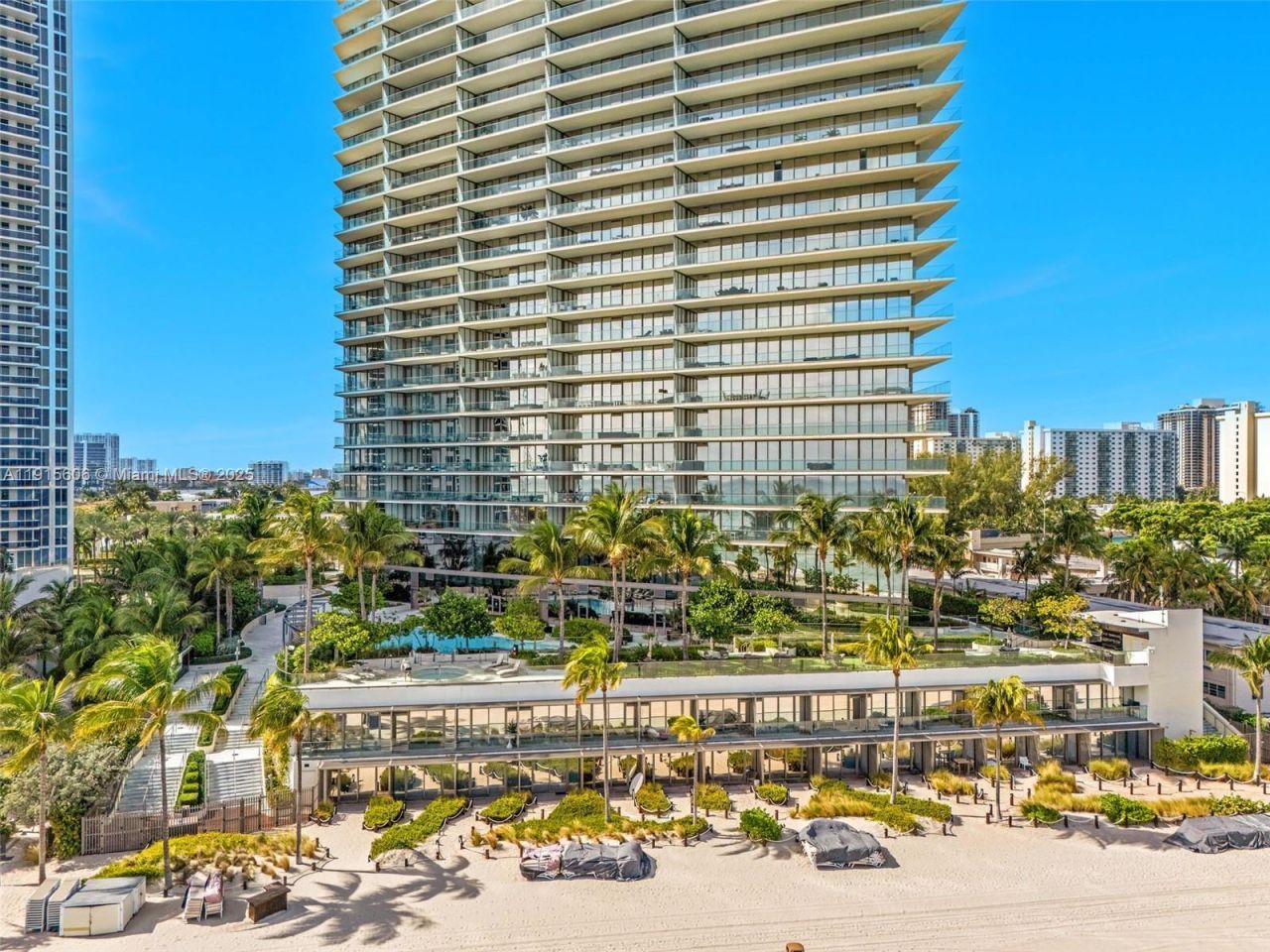 18975 Collins Ave, Unit 1002, Sunny Isles Beach, FL 33160 Photo