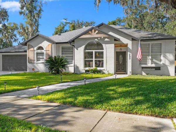 297 N LAKE JESSUP AVENUE, OVIEDO, FL 32765
