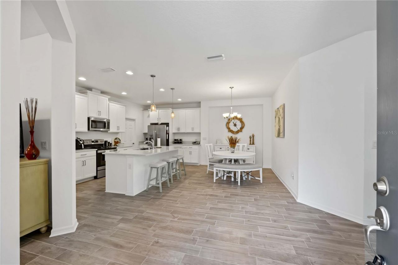 6081 Amberly Drive, Bradenton, FL 34208 Photo