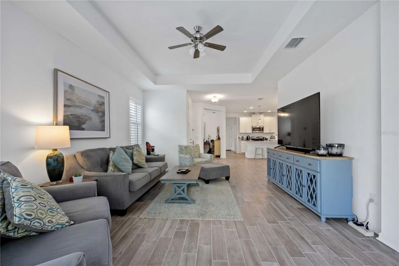 6081 Amberly Drive, Bradenton, FL 34208 Photo