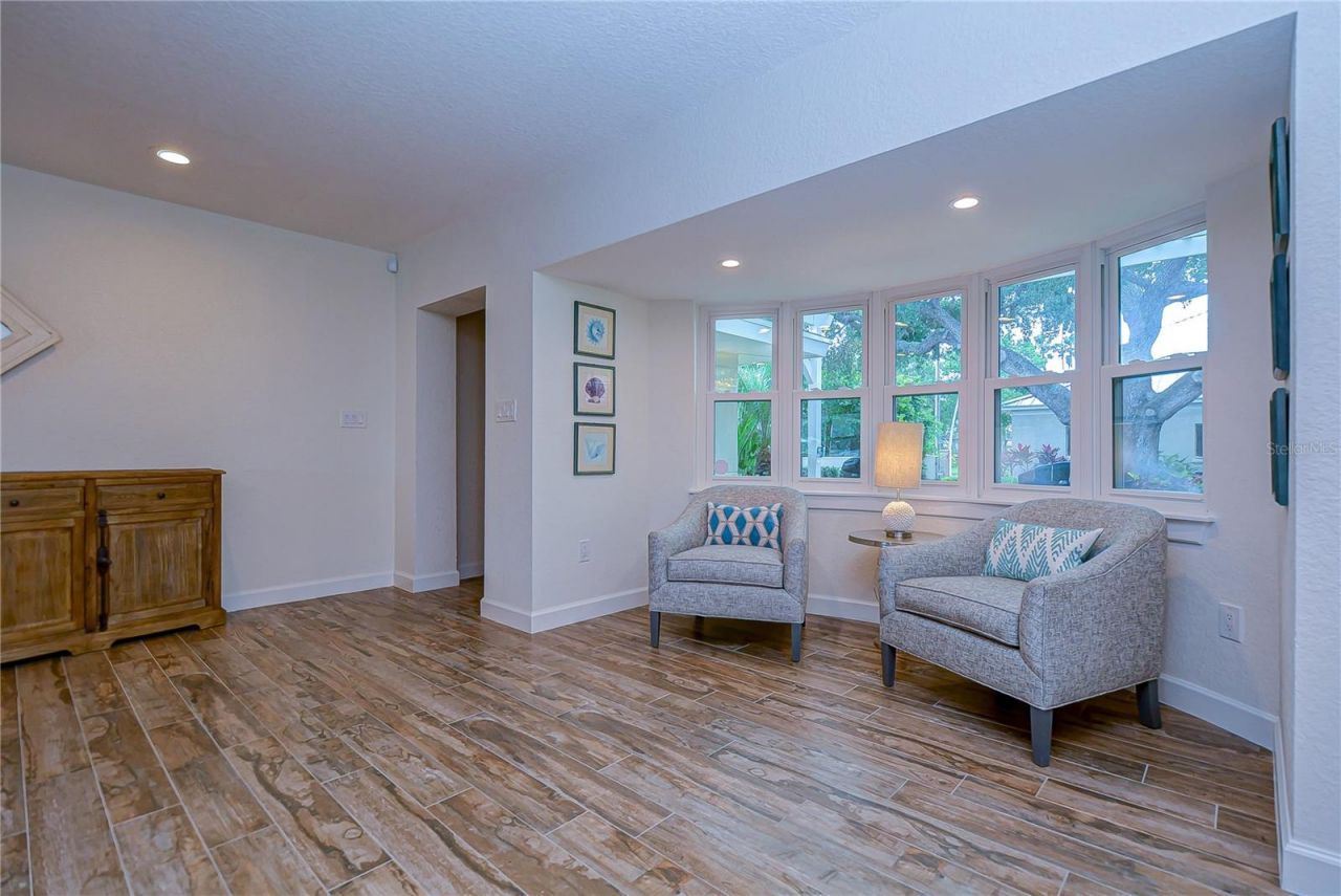 115 Buena Vista Drive S, Dunedin, FL 34698 Photo