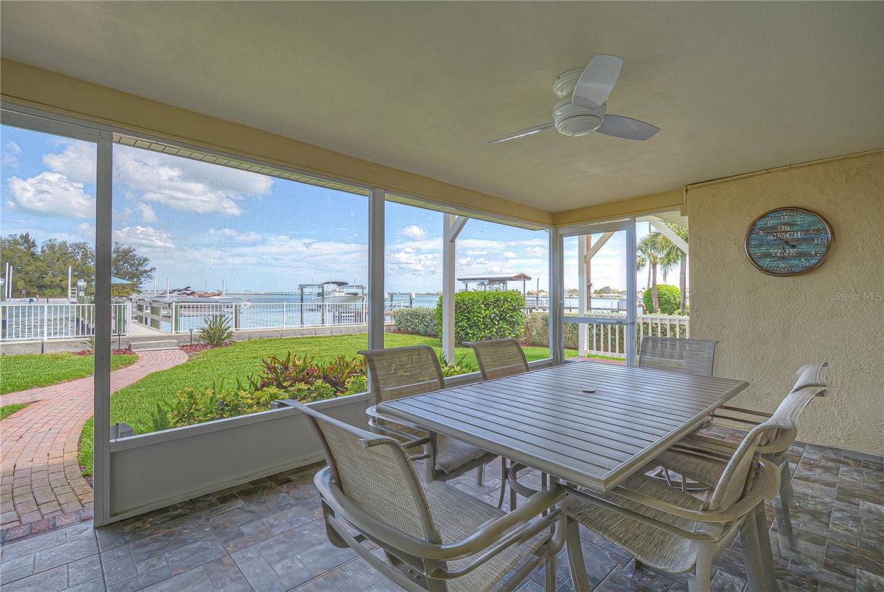 115 Buena Vista Drive S, Dunedin, FL 34698 Photo