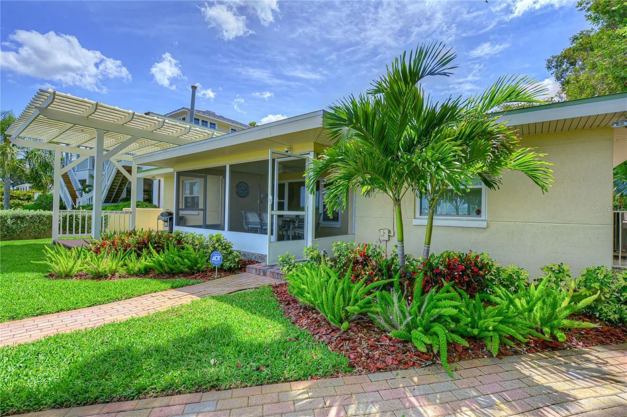 115 Buena Vista Drive S, Dunedin, FL 34698 Photo