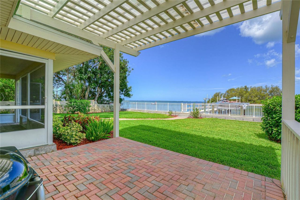 115 Buena Vista Drive S, Dunedin, FL 34698 Photo