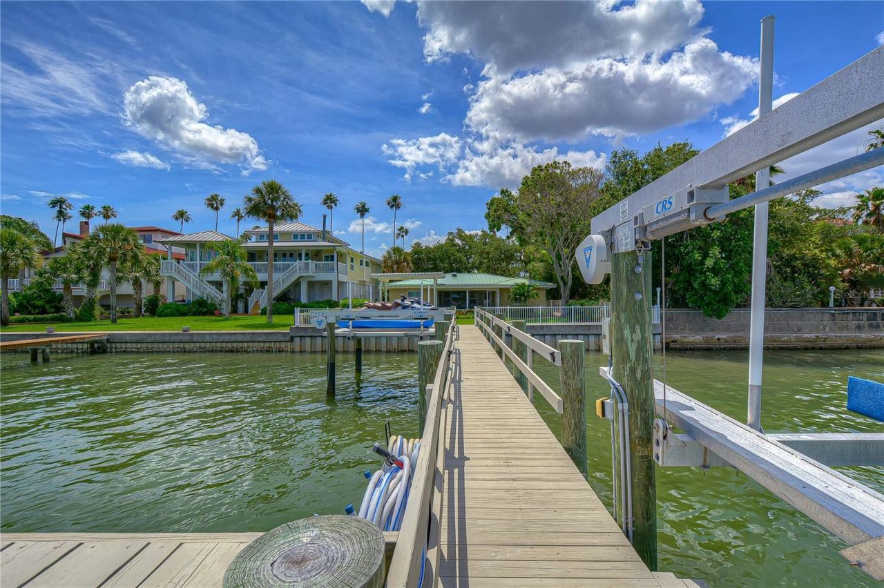 115 Buena Vista Drive S, Dunedin, FL 34698 Photo