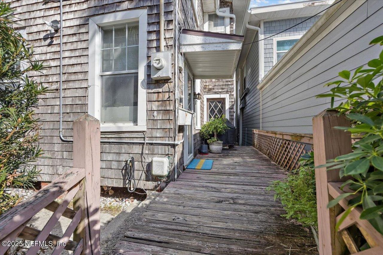 517 Beach Avenue, Atlantic Beach, FL 32233 Photo