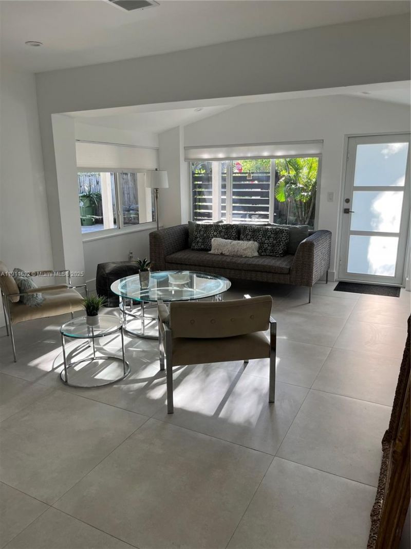 701 SW 9th Ave, Fort Lauderdale, FL 33315 Photo