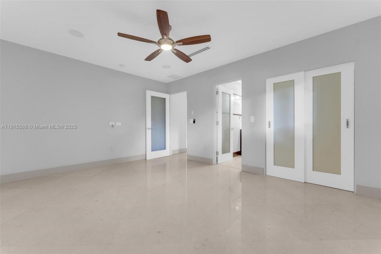 7261 W Troon Cir, Miami Lakes, FL 33014 Photo