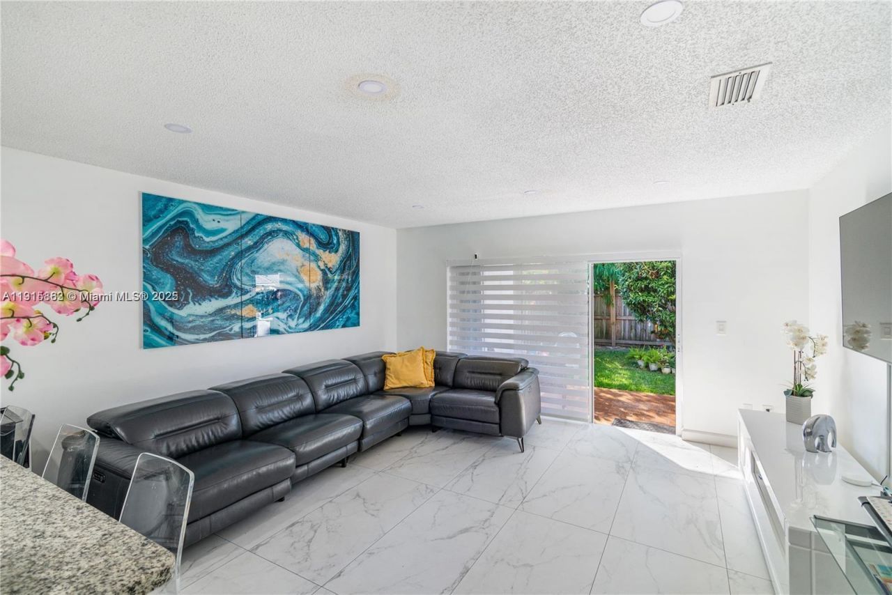 14350 SW 112th Ter, Miami, FL 33186 Photo