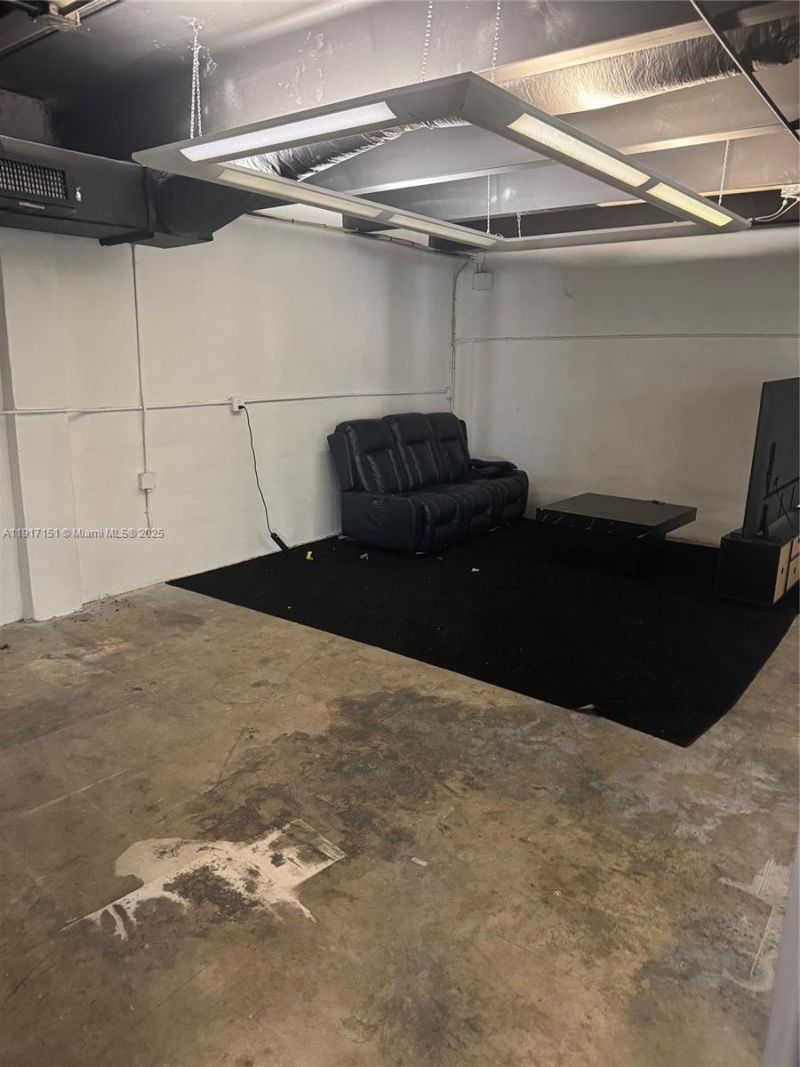 4751 W Flagler St, Miami, FL 33134 Photo