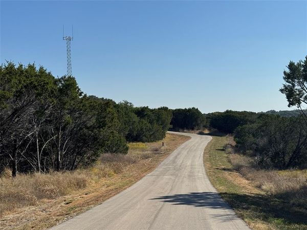 8421 Forest Lake Loop , Cleburne, TX 76033