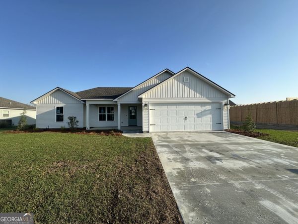 61 Cypress Street, Ray City, GA 31645