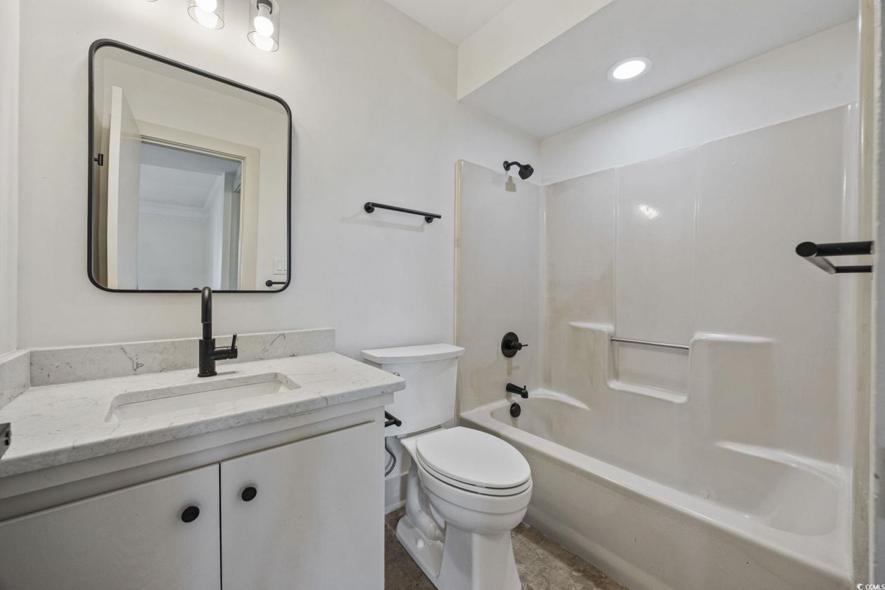 513 Plantation Dr. Photo 22