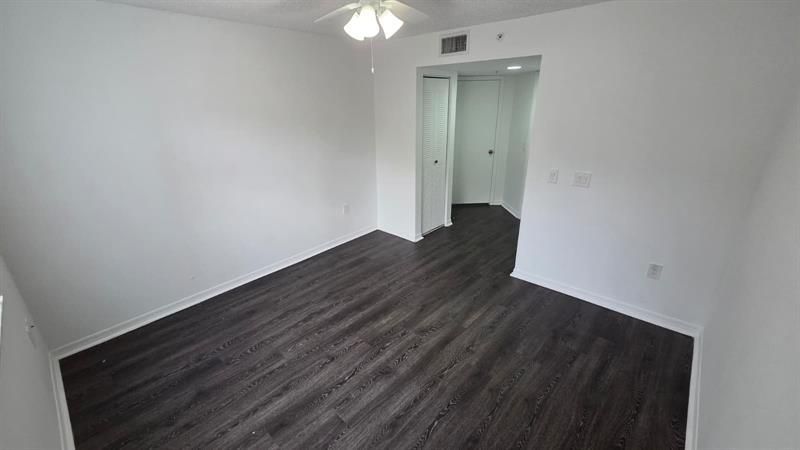 4149 N Haverhill Rd, Unit 1615, West Palm Beach, FL 33417 Photo