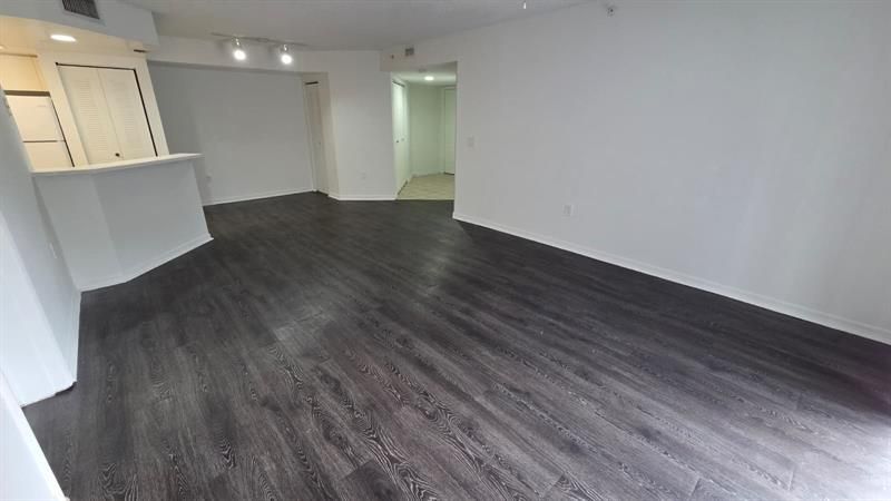 4149 N Haverhill Rd, Unit 1615, West Palm Beach, FL 33417 Photo