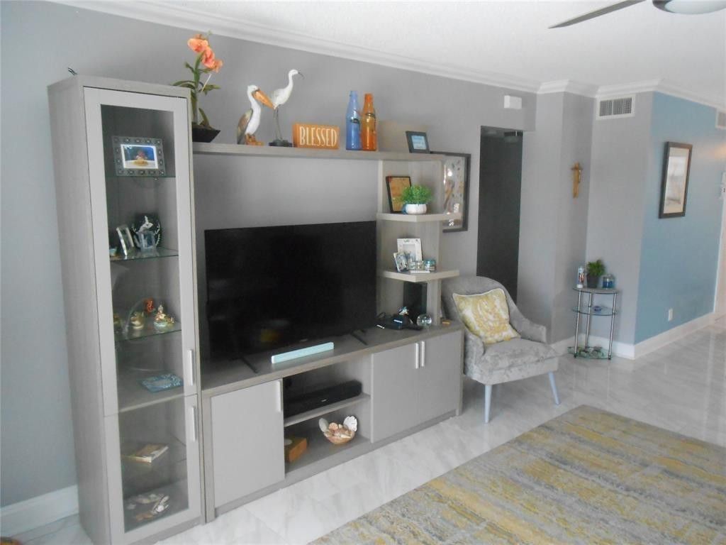 4540 N Ocean Drive, Unit 210, Lauderdale by the Sea, FL 33308 Photo