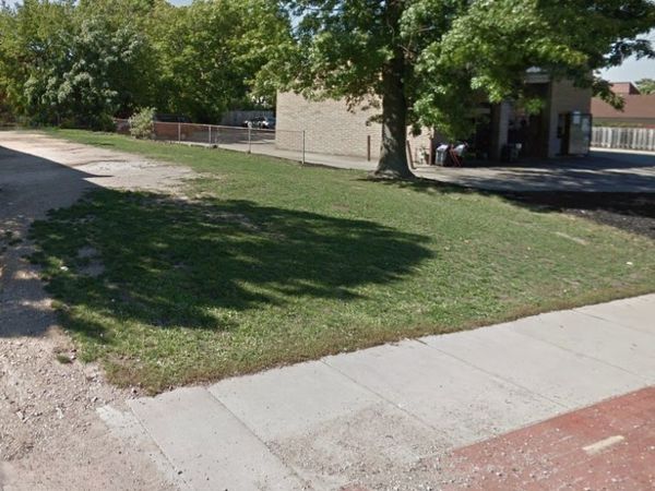 1482 W 117th Street, Lakewood, OH 44107