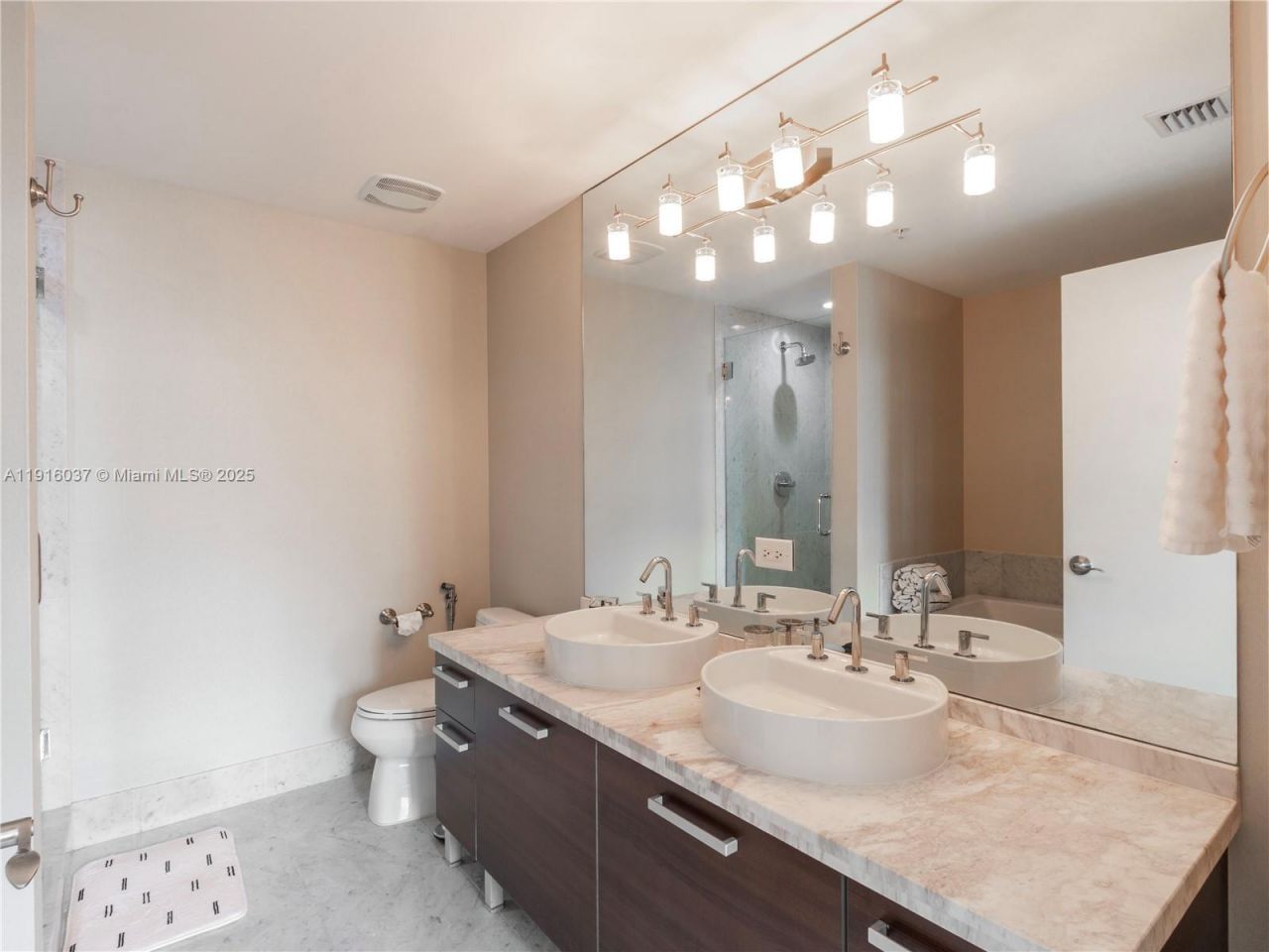 244 Biscayne Blvd, Unit 3703, Miami, FL 33132 Photo