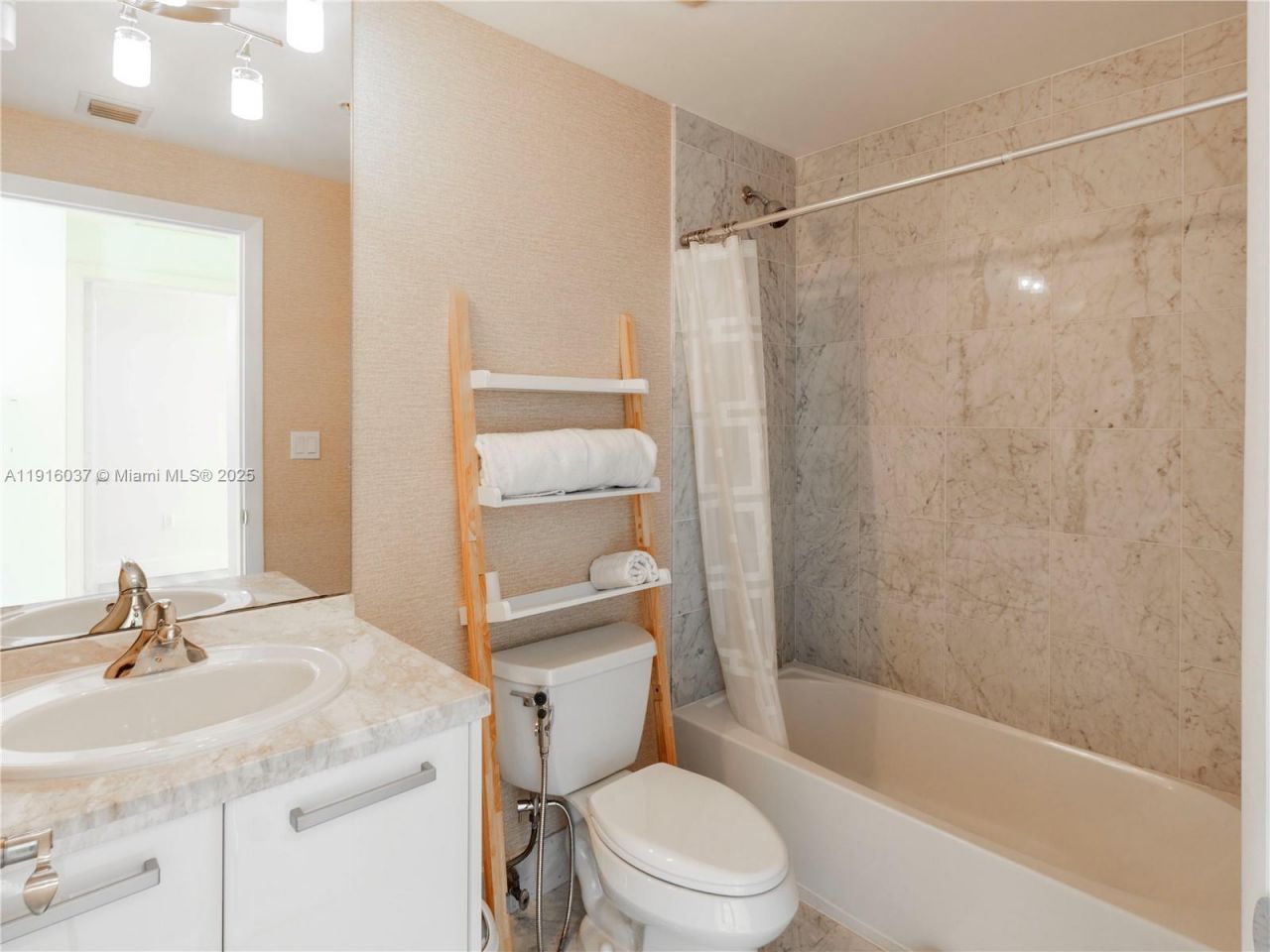 244 Biscayne Blvd, Unit 3703, Miami, FL 33132 Photo