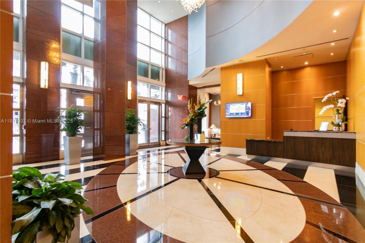 244 Biscayne Blvd, Unit 3703, Miami, FL 33132 Photo