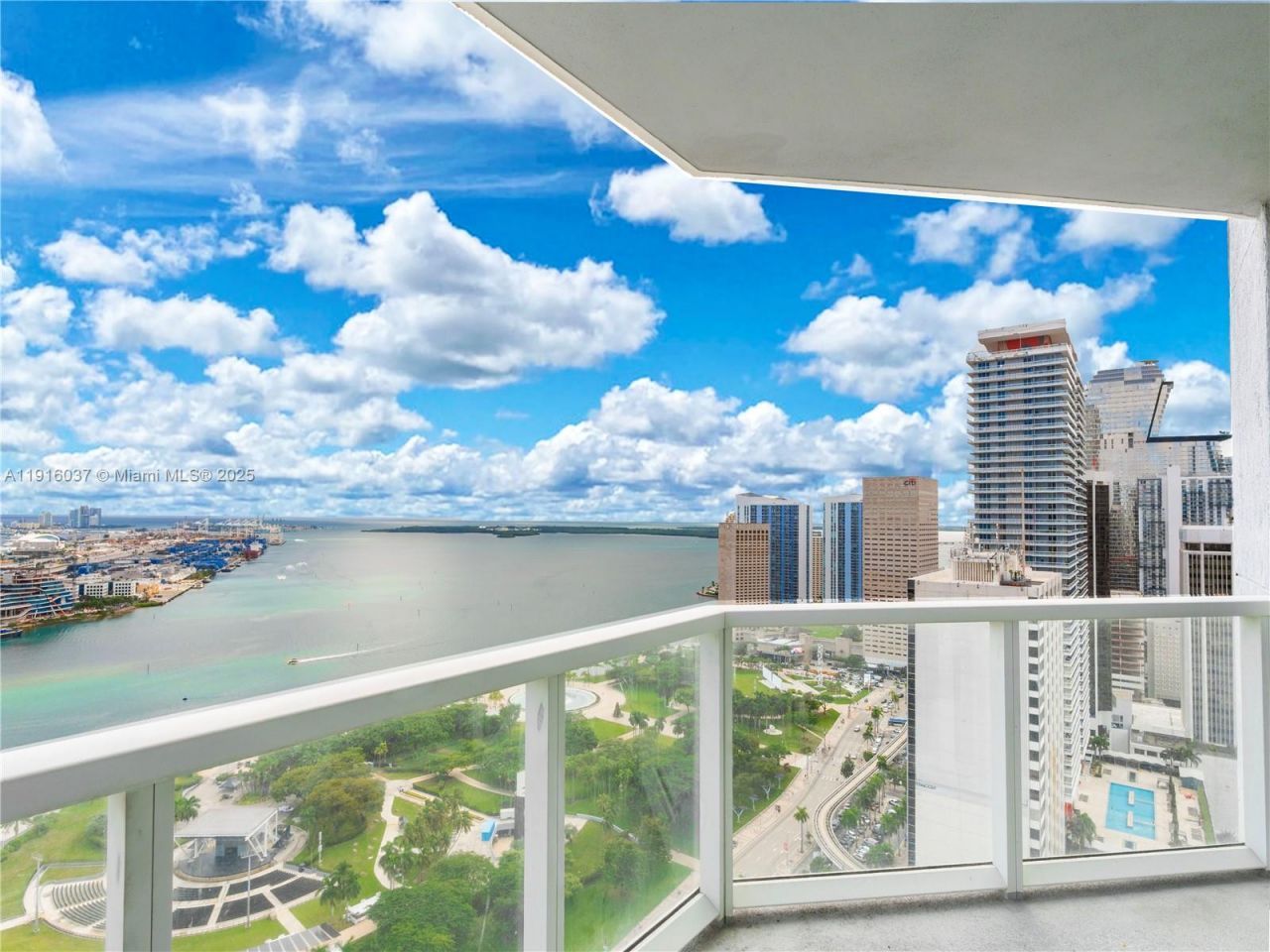 244 Biscayne Blvd, Unit 3703, Miami, FL 33132 Photo