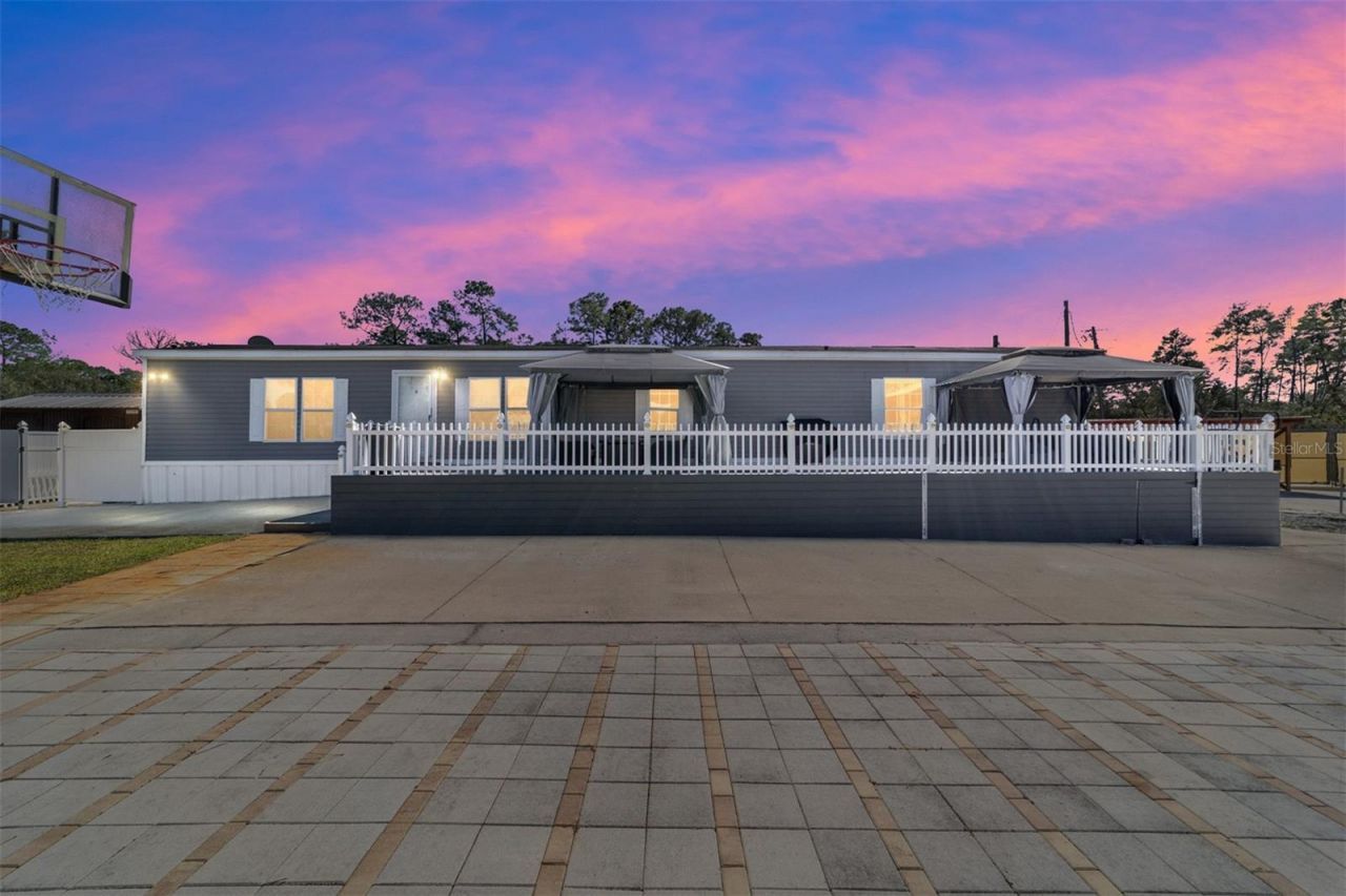 14181 SE 211th Court, Umatilla, FL 32784 Photo