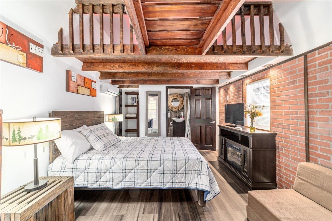 14181 SE 211th Court, Umatilla, FL 32784 Photo