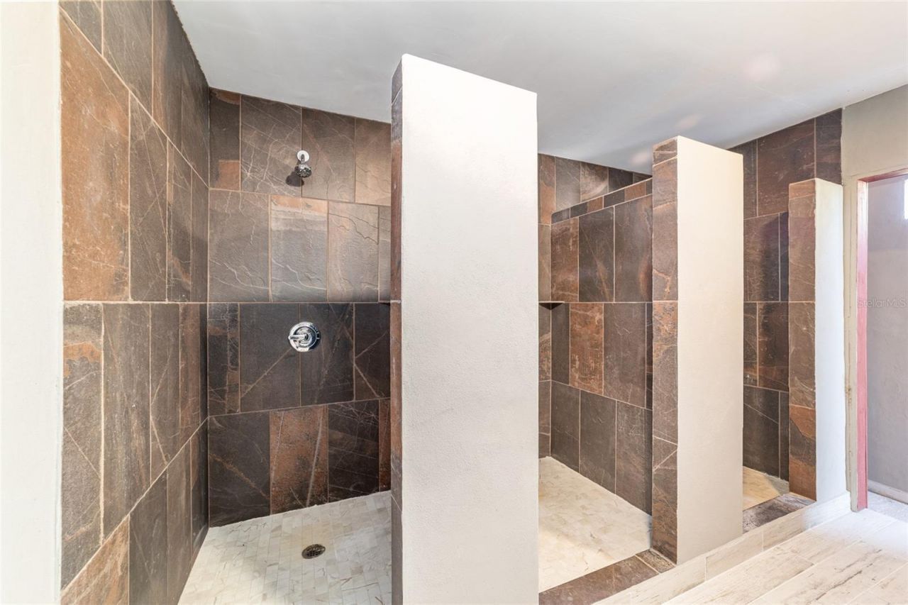 14181 SE 211th Court, Umatilla, FL 32784 Photo