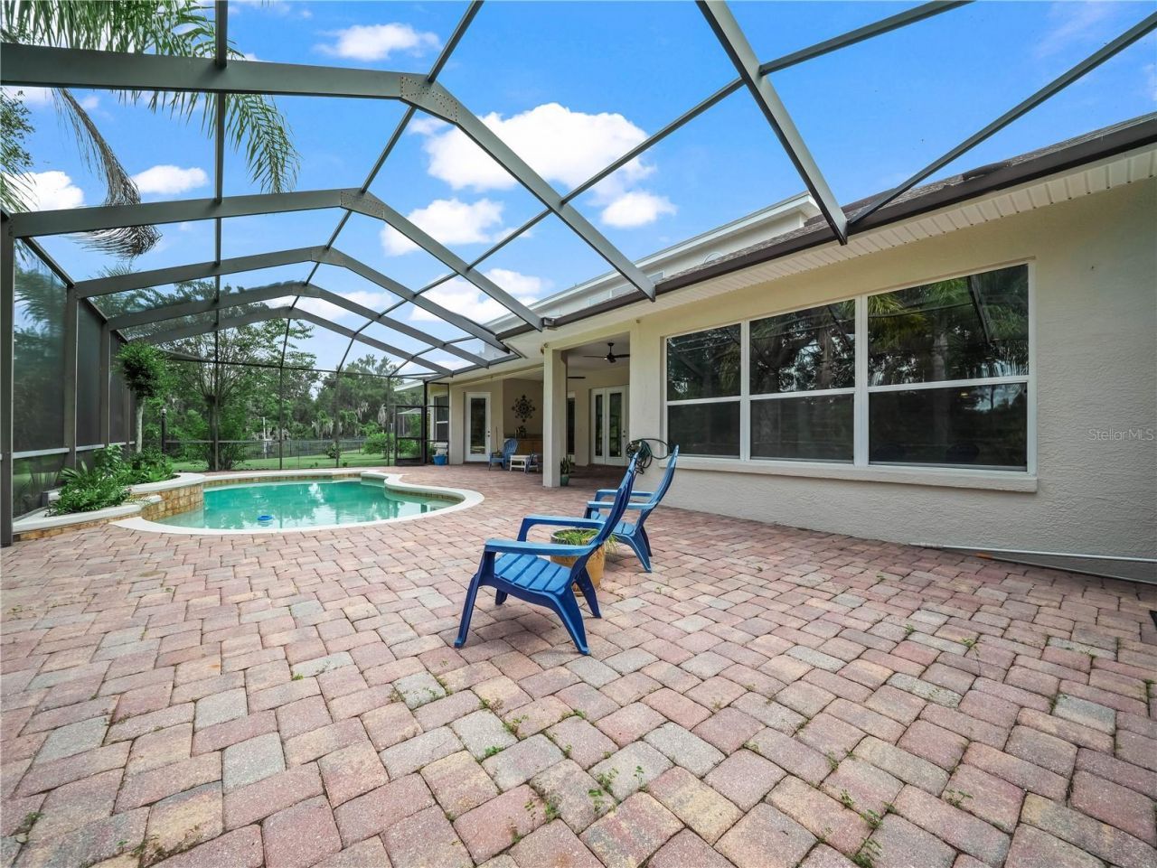565 Whisper Woods Drive, Lakeland, FL 33813 Photo