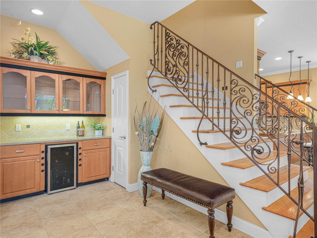 565 Whisper Woods Drive, Lakeland, FL 33813 Photo