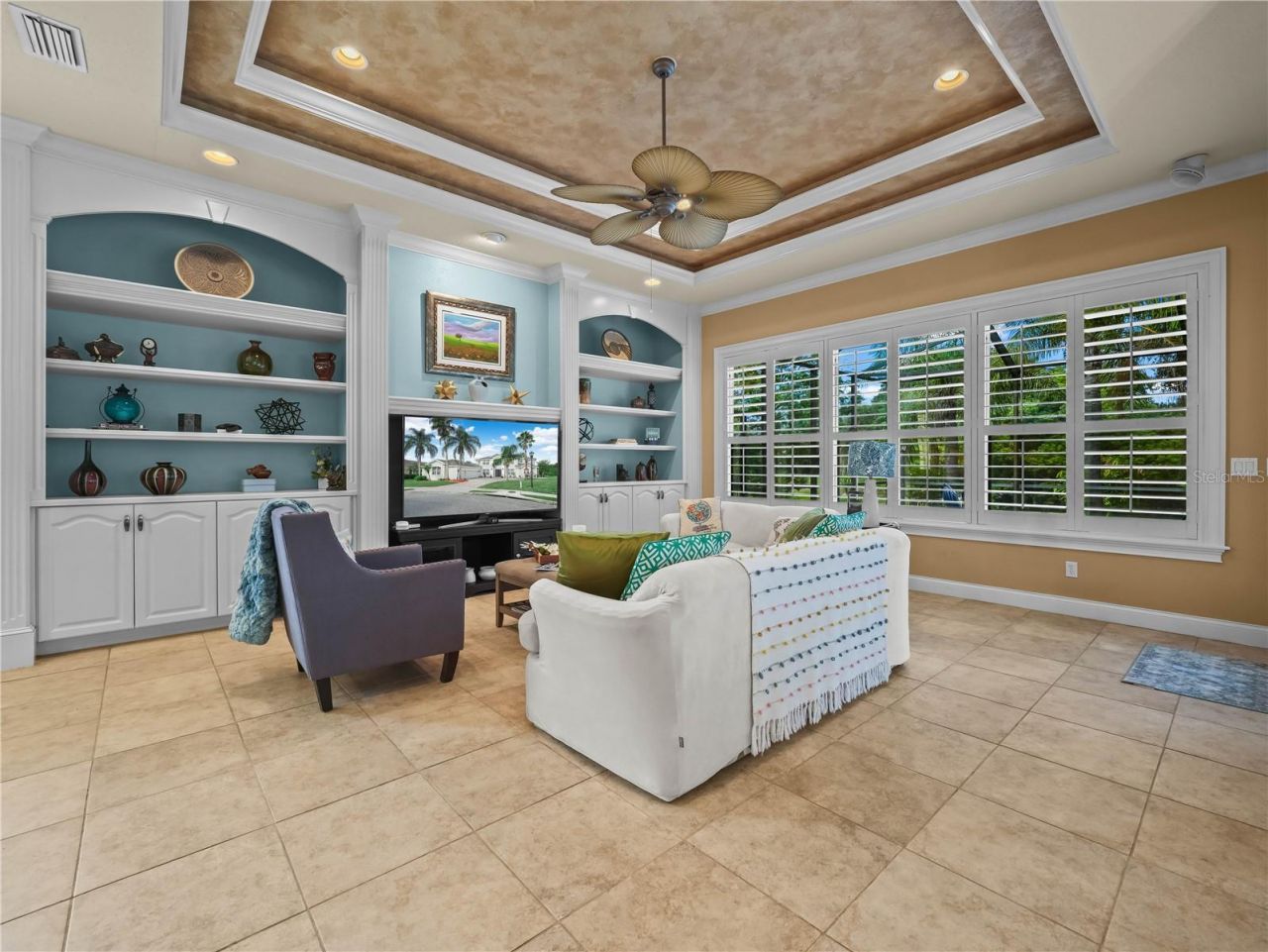 565 Whisper Woods Drive, Lakeland, FL 33813 Photo