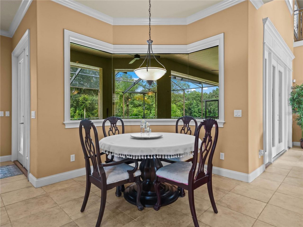 565 Whisper Woods Drive, Lakeland, FL 33813 Photo