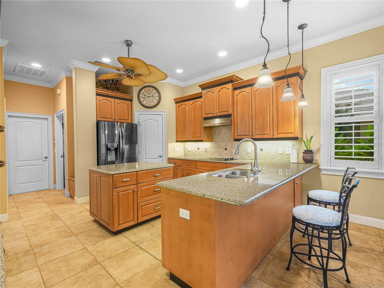 565 Whisper Woods Drive, Lakeland, FL 33813 Photo