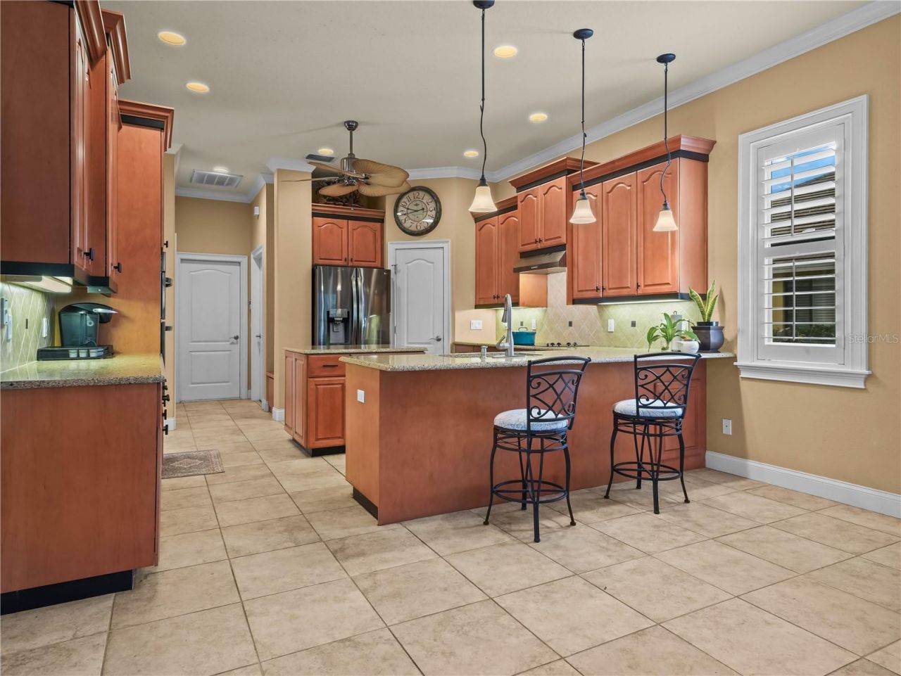 565 Whisper Woods Drive, Lakeland, FL 33813 Photo