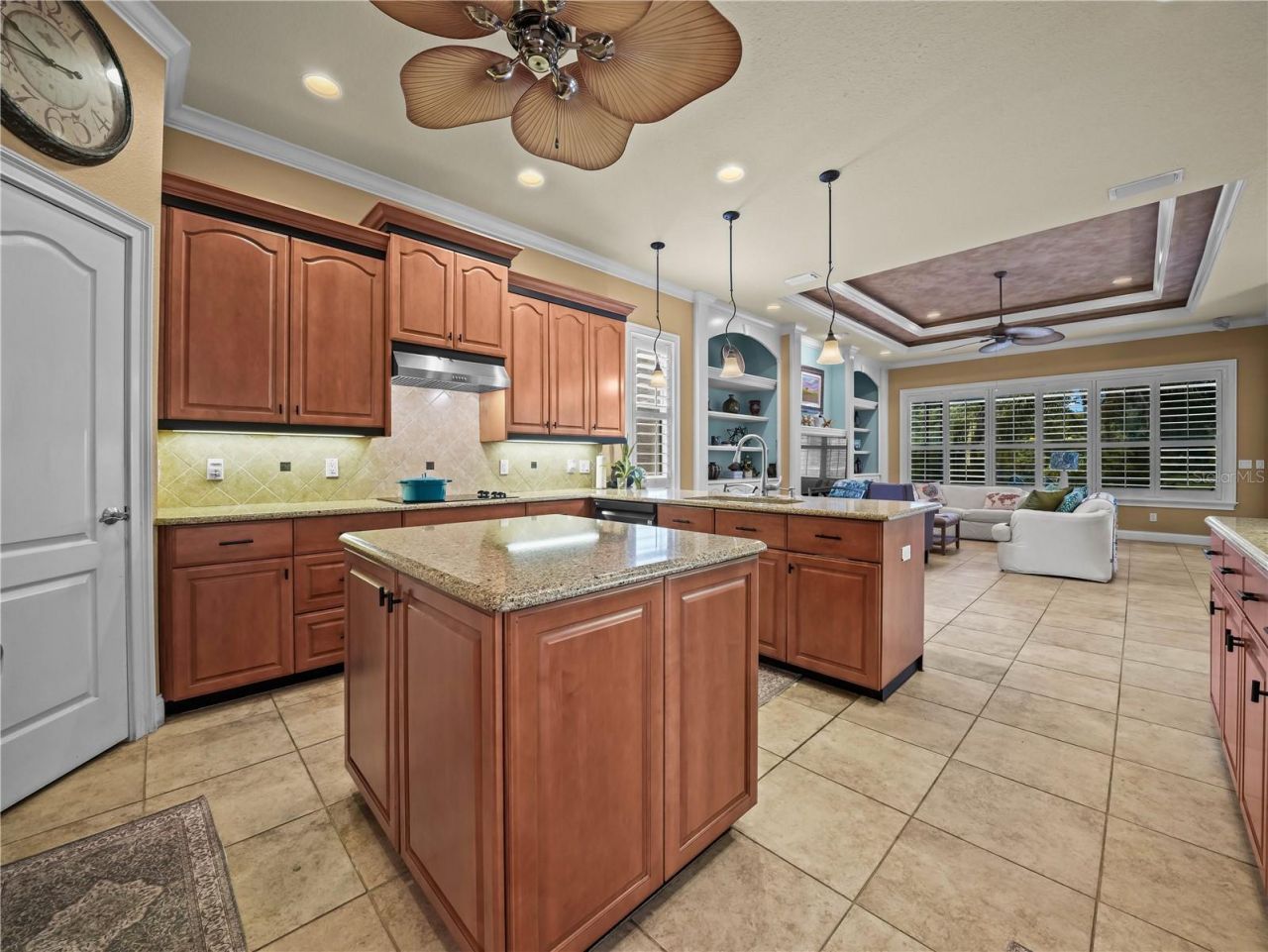 565 Whisper Woods Drive, Lakeland, FL 33813 Photo