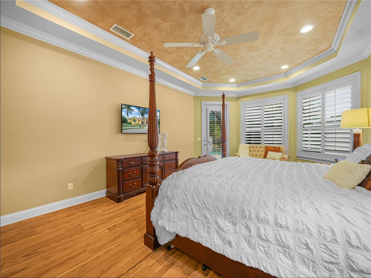 565 Whisper Woods Drive, Lakeland, FL 33813 Photo