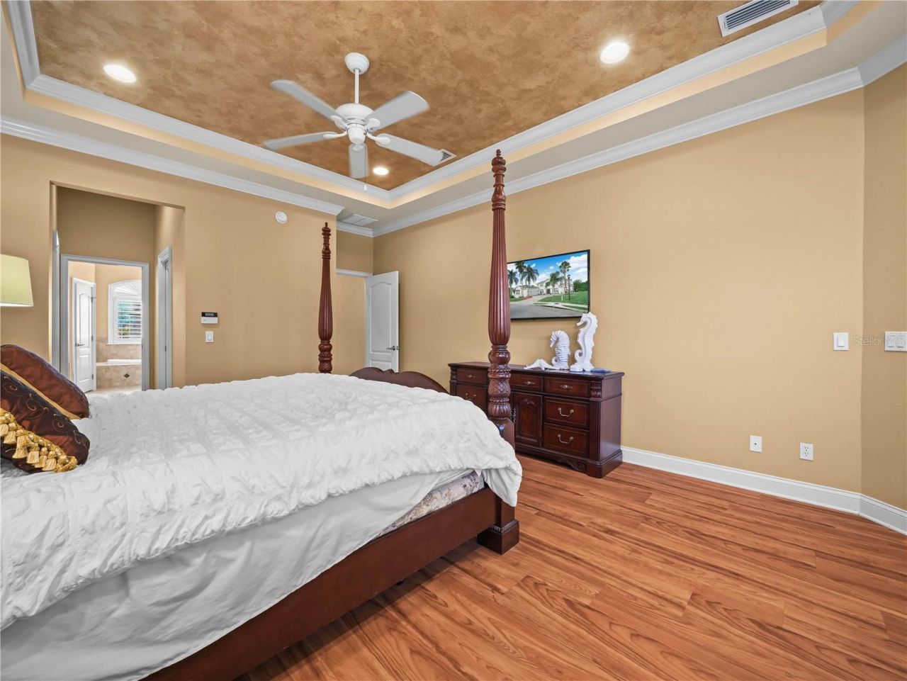 565 Whisper Woods Drive, Lakeland, FL 33813 Photo