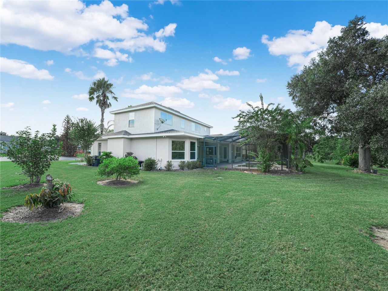 565 Whisper Woods Drive, Lakeland, FL 33813 Photo