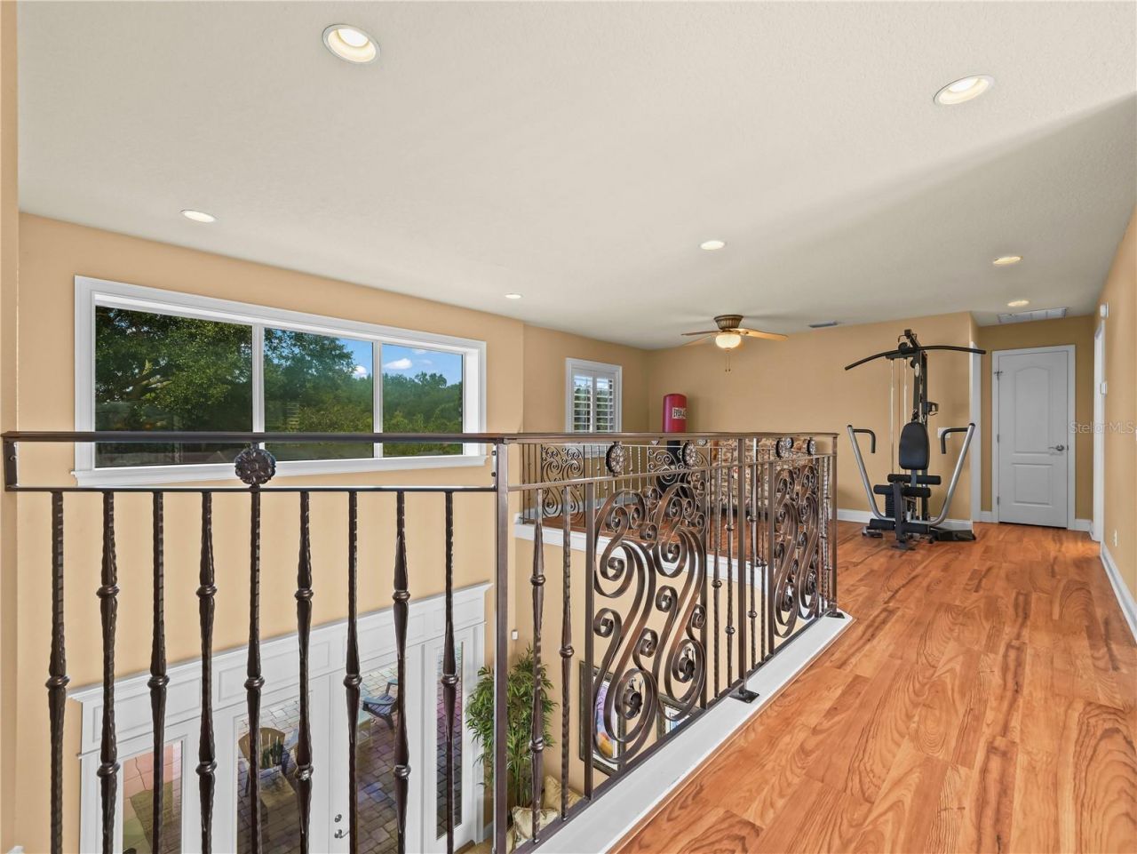 565 Whisper Woods Drive, Lakeland, FL 33813 Photo
