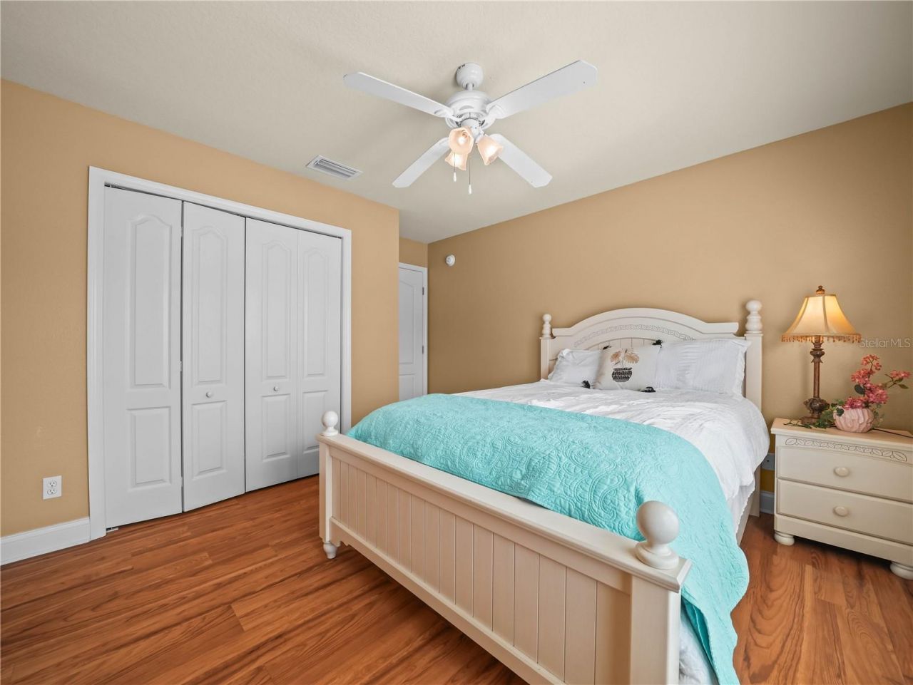 565 Whisper Woods Drive, Lakeland, FL 33813 Photo