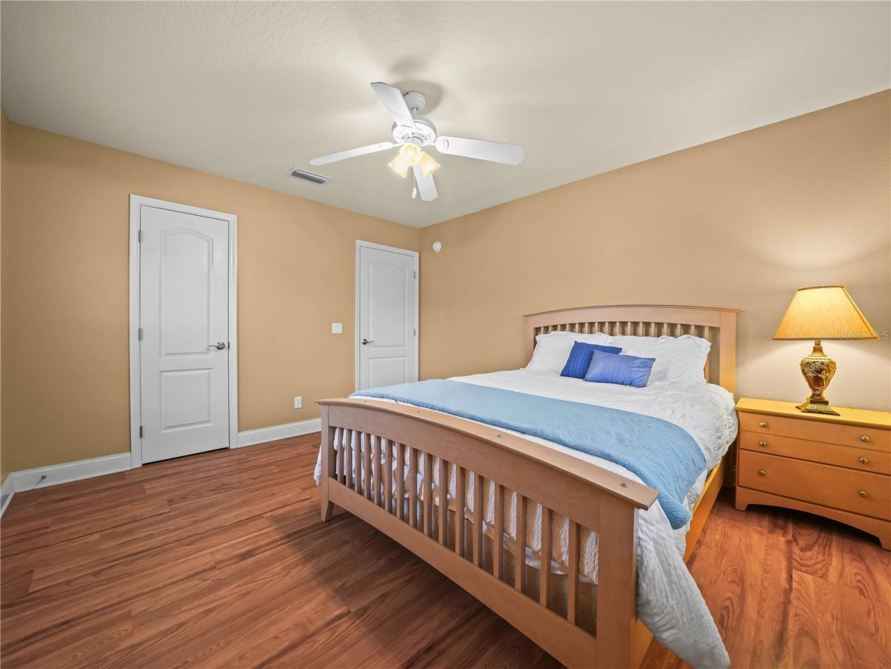 565 Whisper Woods Drive, Lakeland, FL 33813 Photo