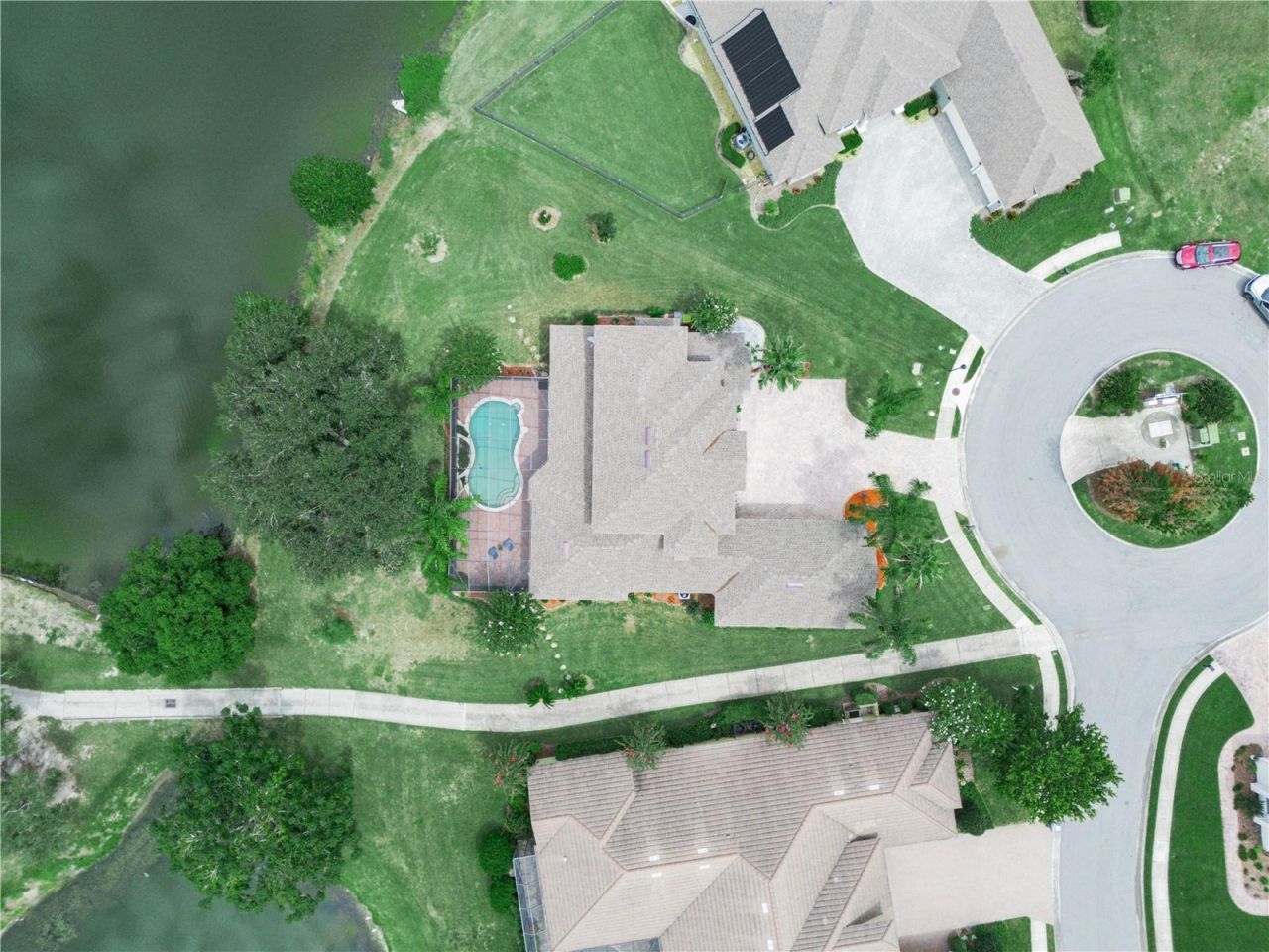 565 Whisper Woods Drive, Lakeland, FL 33813 Photo
