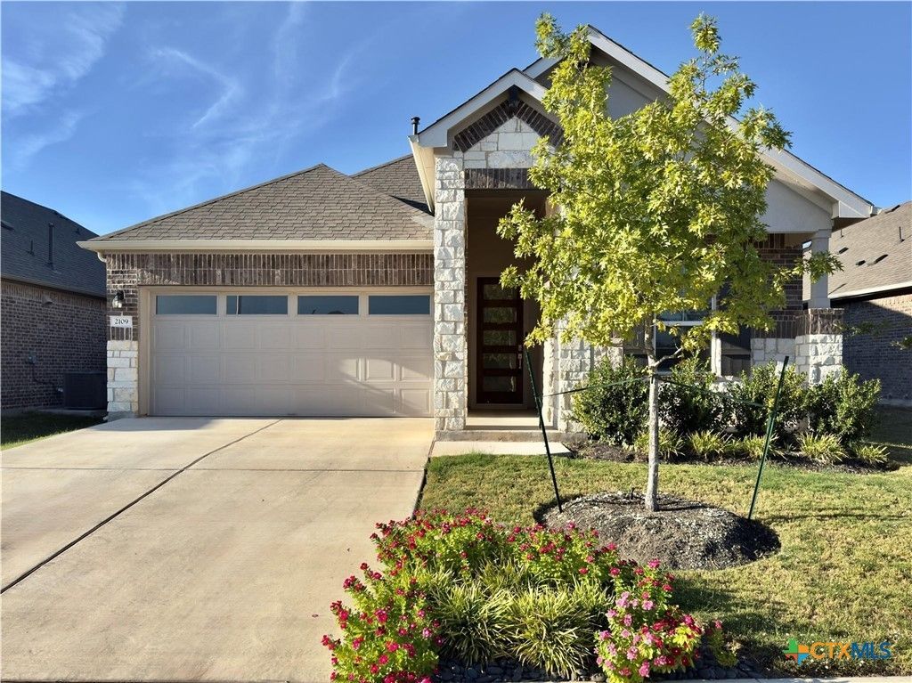 2109 Gabriels Horn Road, Leander, TX 78641 Main Photo