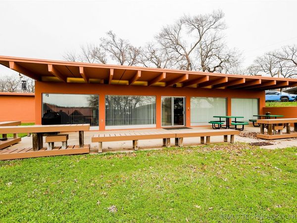 2664 Spence , Sulphur, OK 73086