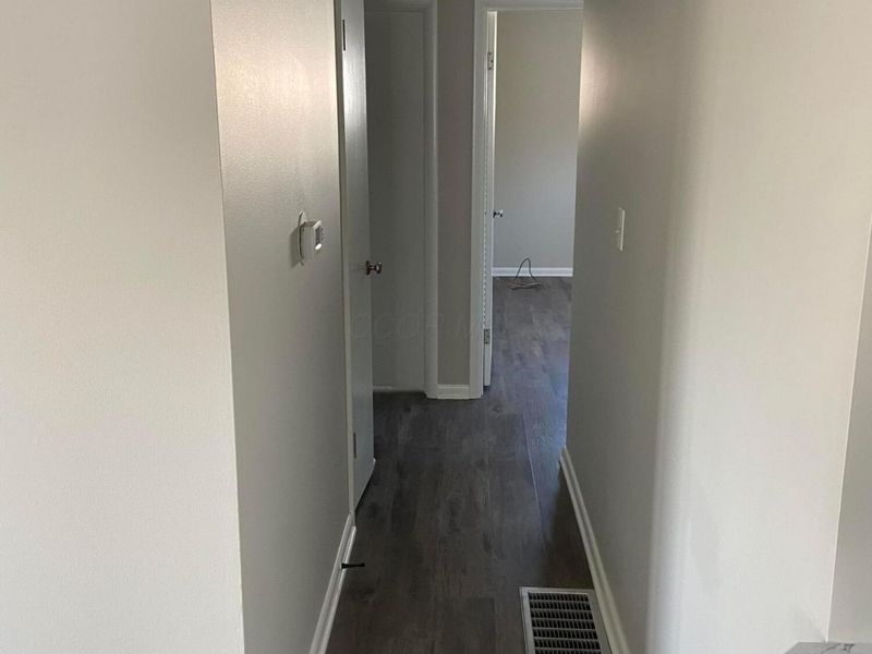 5318 Eisenhower Road, Columbus, OH 43229 Photo 14